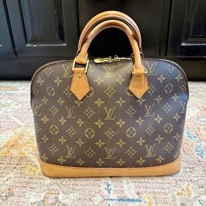 Vintage Classic Louis Vuitton Alma PM